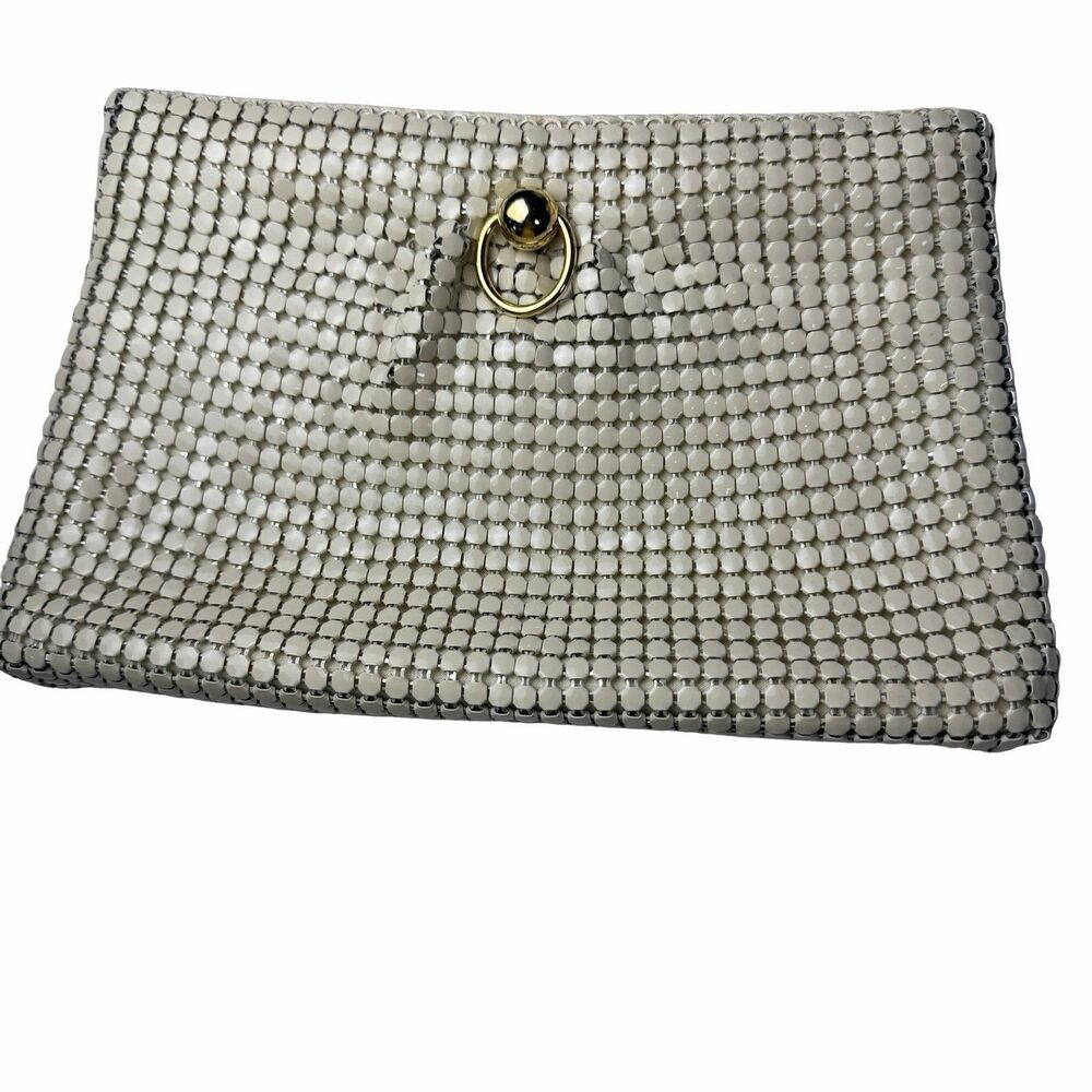 Vintage La Regale Beaded Mesh White Clutch with Chain 11" x 6" x 2" Hong Kong